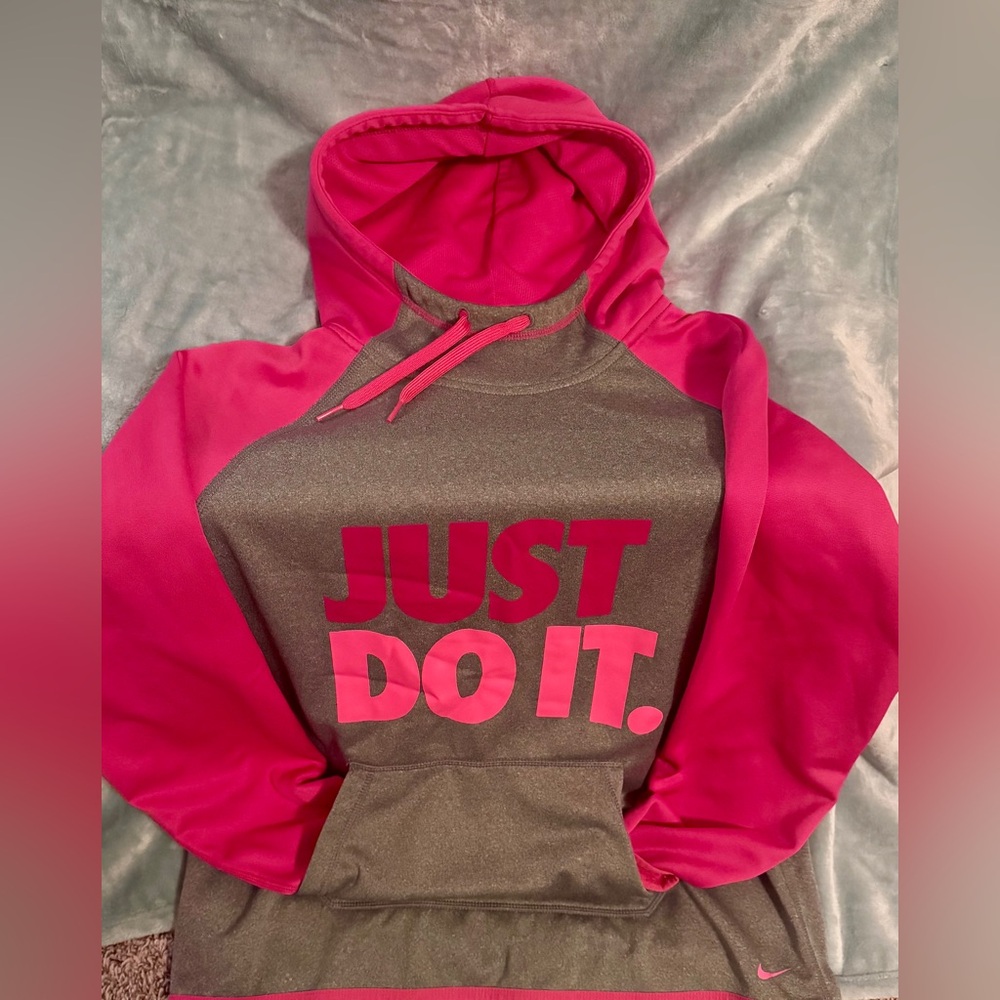 Nike Therma-Fit Pink and Gray Hoodie